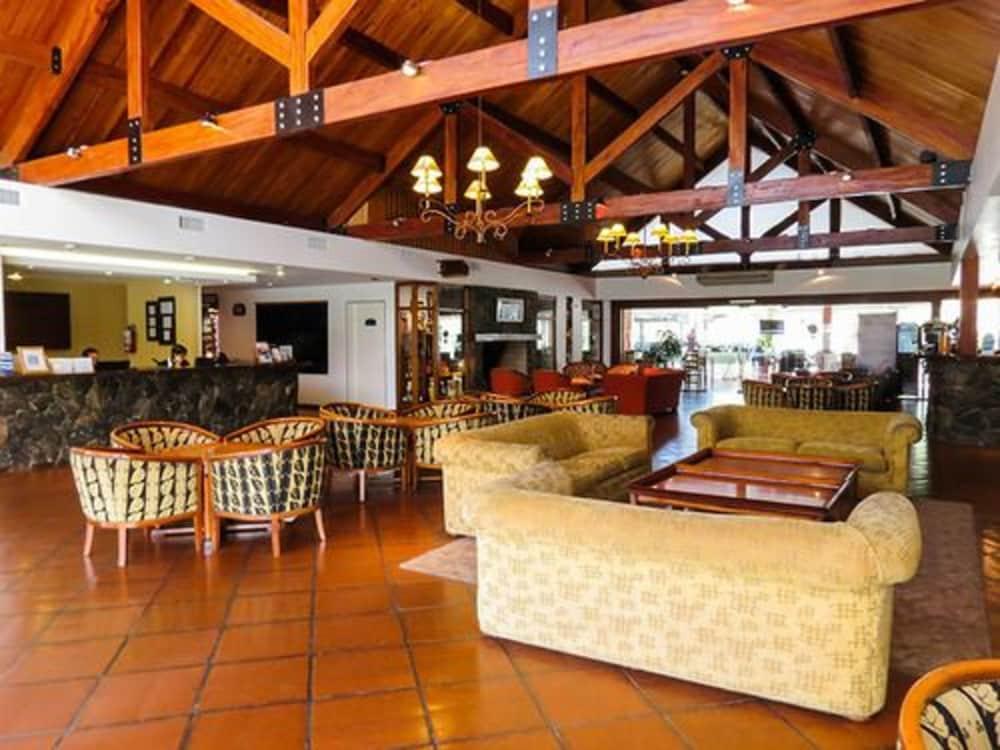Howard Johnson Hotel & Spa Villa General Belgrano Exterior foto