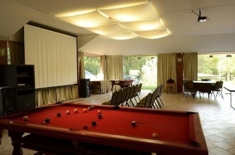 Howard Johnson Hotel & Spa Villa General Belgrano Exterior foto