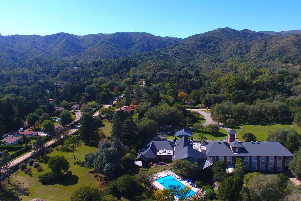 Howard Johnson Hotel & Spa Villa General Belgrano Exterior foto